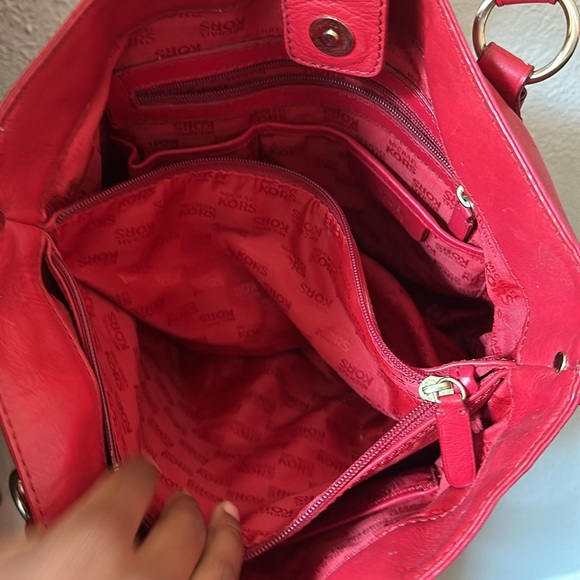 Michael kors red purse good condition - Picture 2 of 4